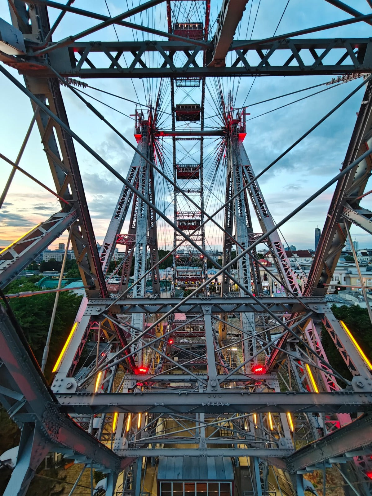 Wiener Prater mit Raphael und Angi im Sommer 2025